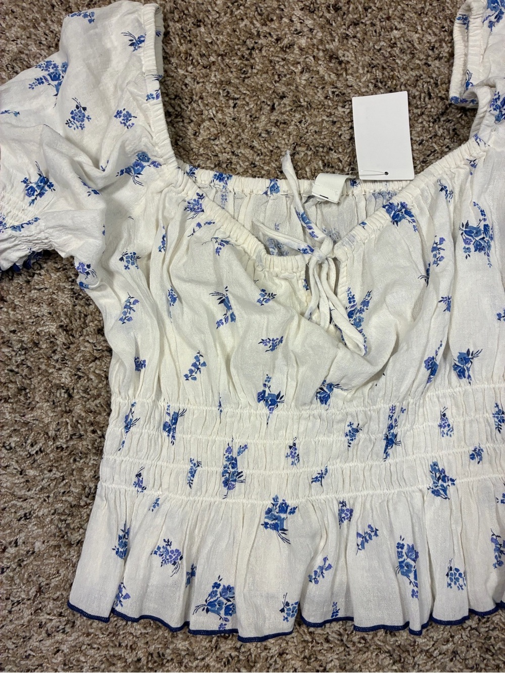 H&M Puff Sleeve Smocked Floral Cotton Cropped Top - Picture 10 of 14